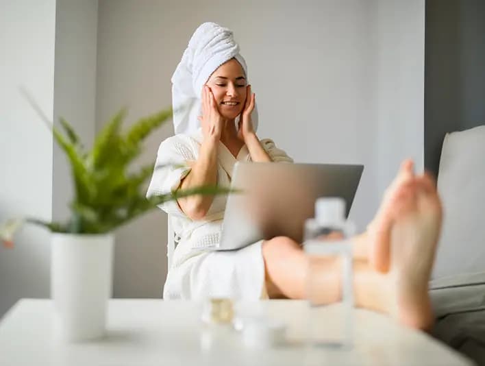 Get Online Treatment for Acne in Women